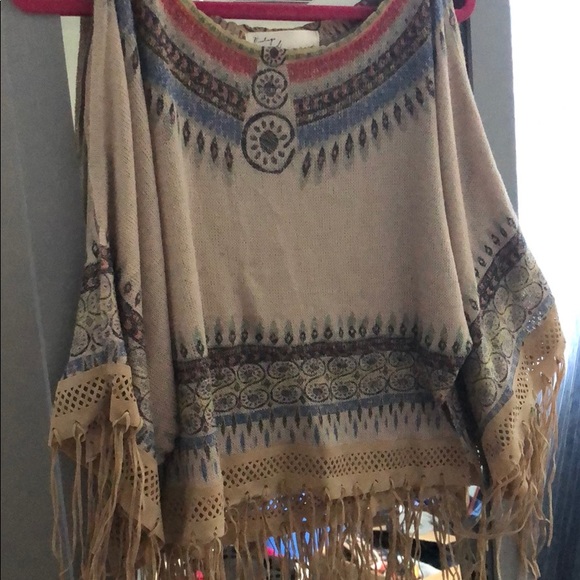 Top - Picture 2 of 3